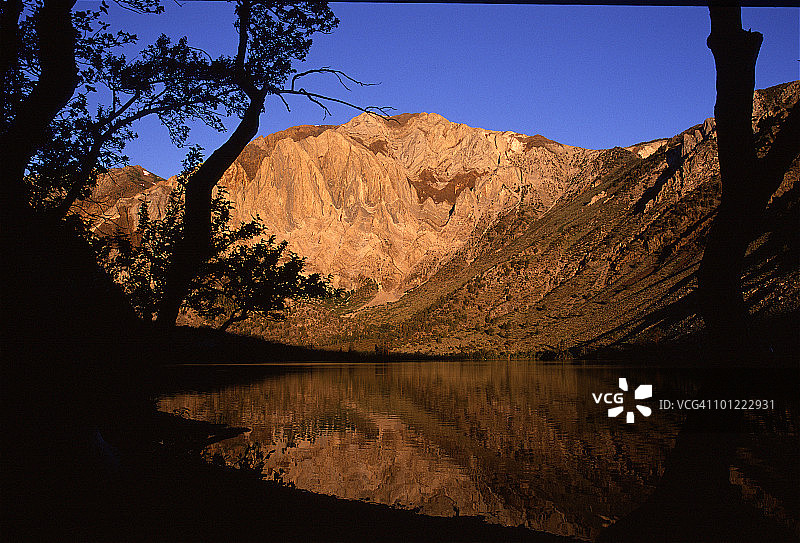 康维克特湖的日出图片素材