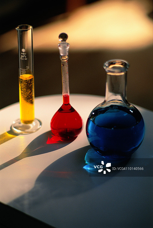 实验室玻璃器皿图片素材