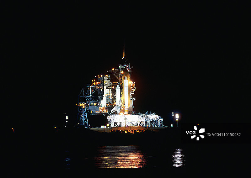 发射台上的航天飞机图片素材