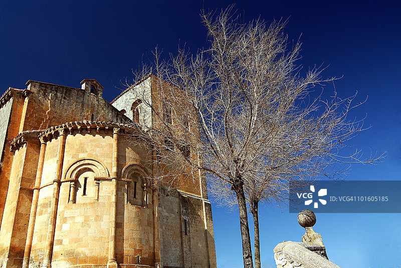 西班牙的罗马式教堂图片素材