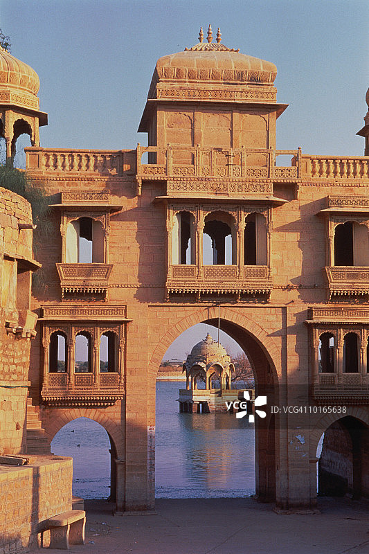 印度拉贾斯坦邦斋沙默尔邦加迪萨尔湖图片素材