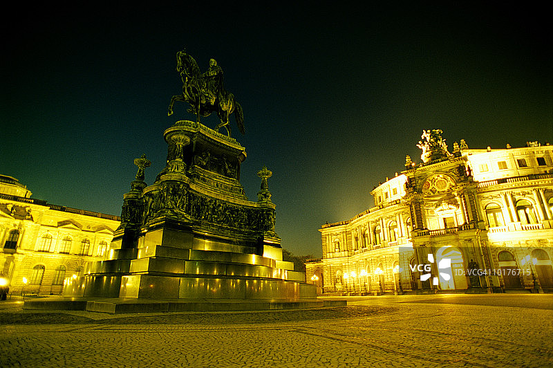 德国萨克森剧院广场图片素材