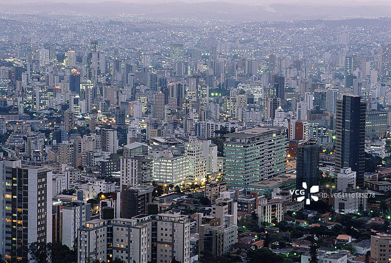 巴西米纳斯吉拉斯州贝洛奥里藏特市中心鸟瞰图片素材