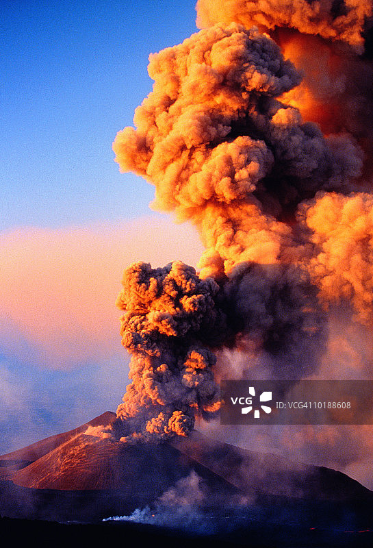 意大利西西里岛埃特纳火山图片素材