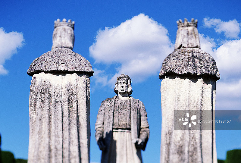 西班牙科尔多瓦阿尔卡萨花园：克里斯托弗·哥伦布与天主教亲属图片素材