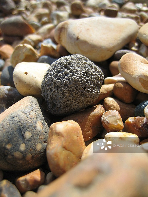 就像沙滩上的卵石……图片素材