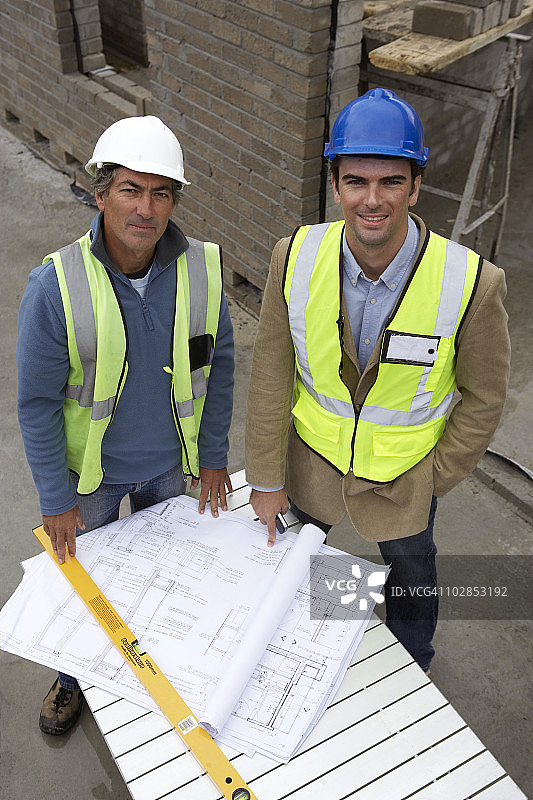 建筑工人和建筑师的肖像图片素材
