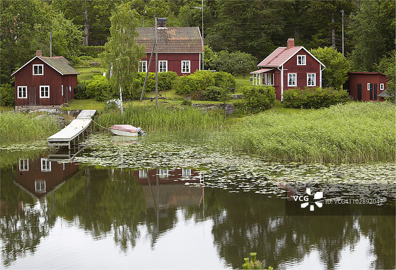湖边房屋图片素材