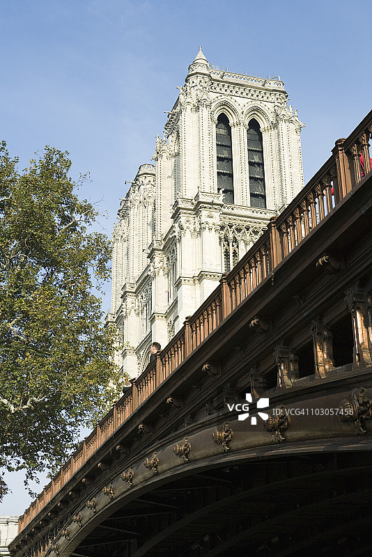 法国巴黎双桥与巴黎圣母院图片素材