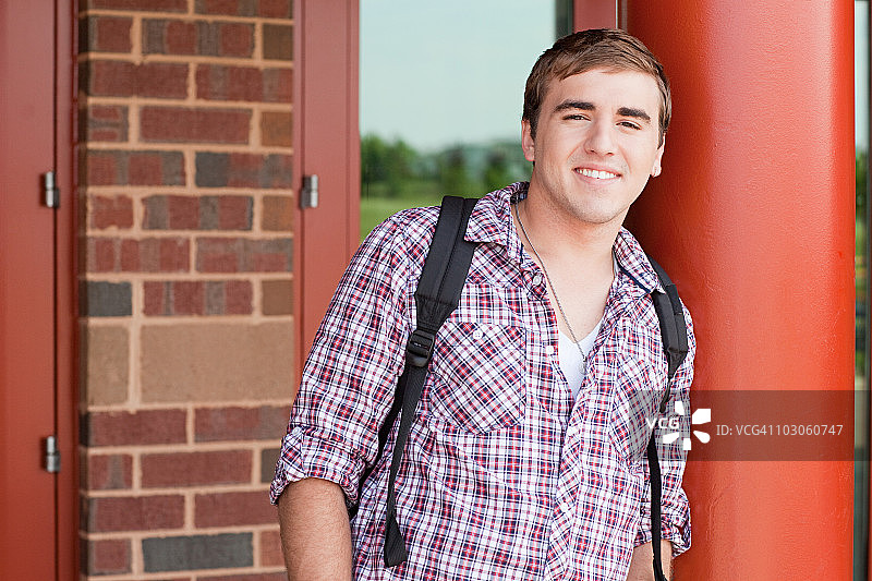 男性高中生肖像图片素材