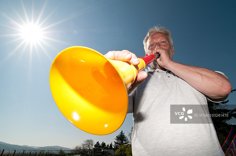 呜呜祖啦喇叭图片素材