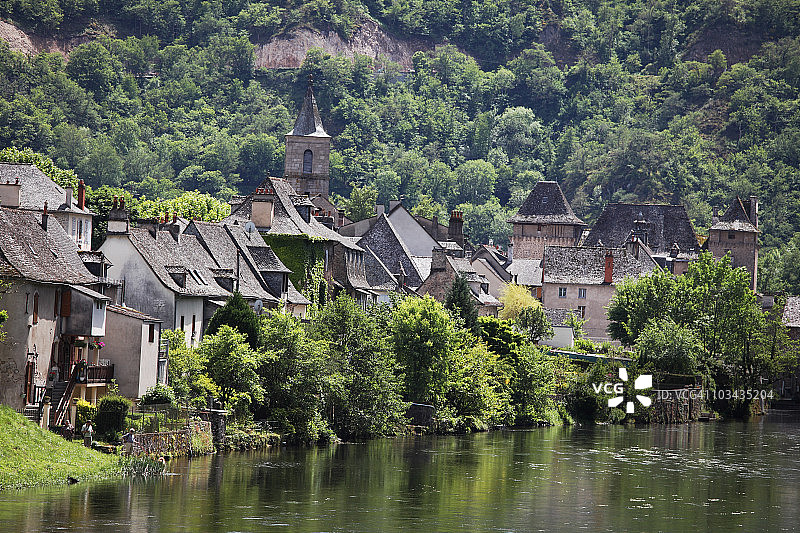 ENTRAIGUES SUR TRUYERE村庄图片素材