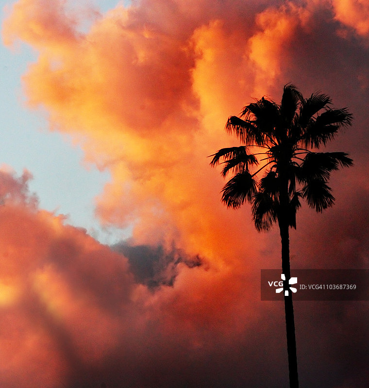 天空之火图片素材