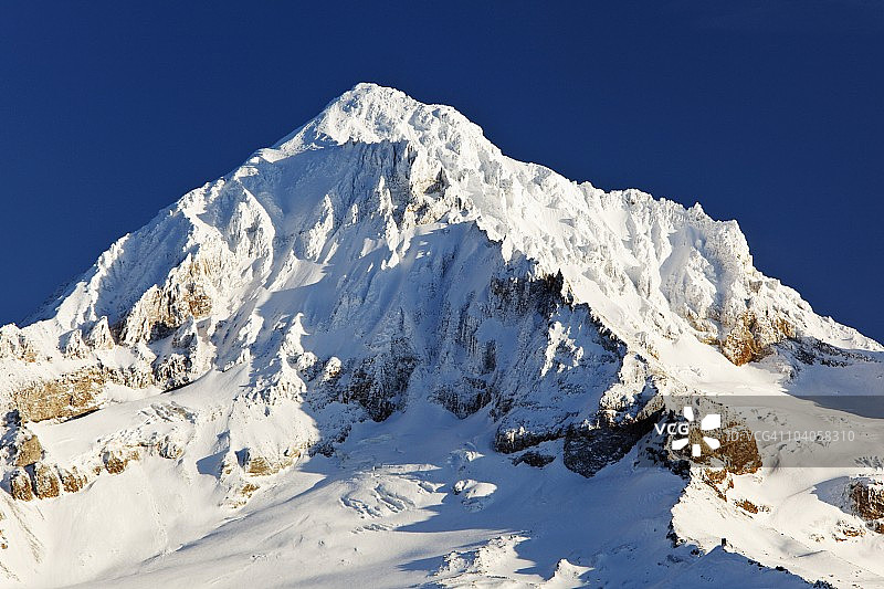 从罗洛山口眺望胡德山图片素材