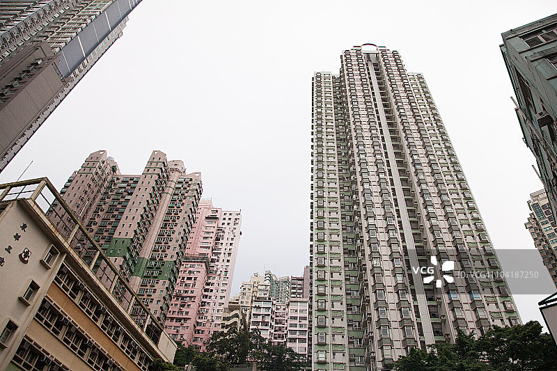 香港公寓楼低角度景观图片素材