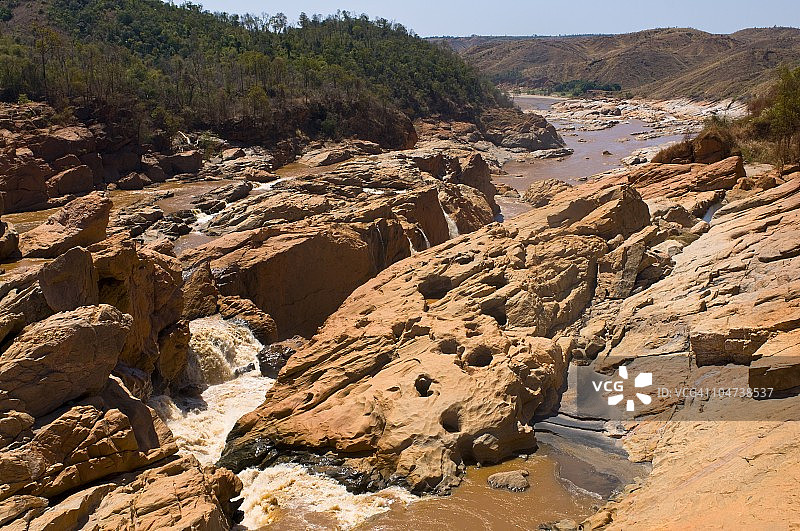 马达加斯加贝斯蒂科巴河海峡，非洲图片素材