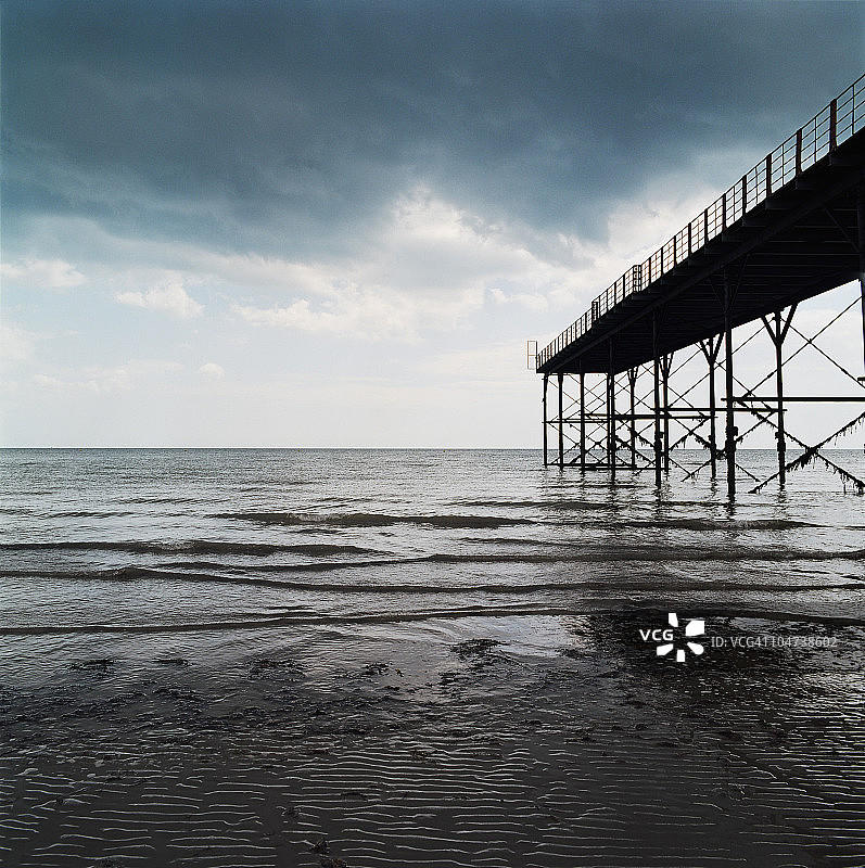海中码头图片素材