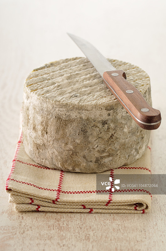 奶酪与刀具图片素材