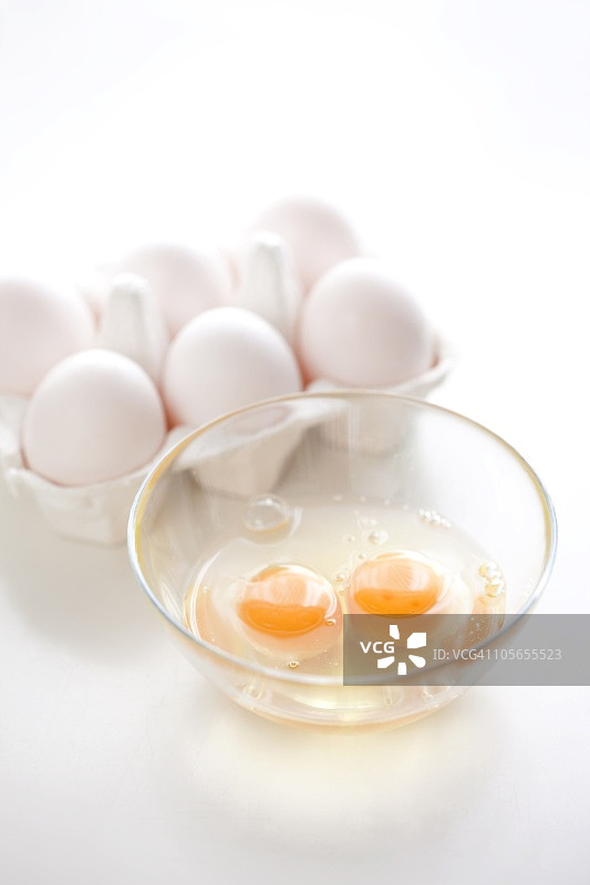 碗里的鸡蛋黄图片素材