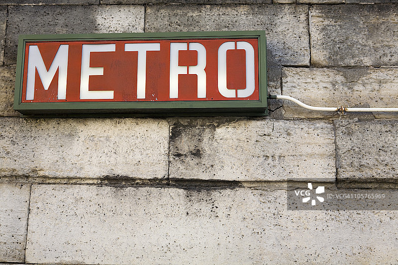 法国巴黎地铁标志图片素材