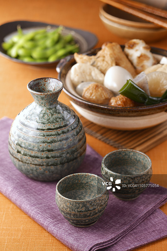 清酒和菜肴图片素材