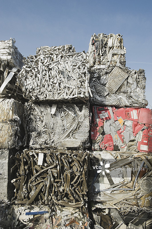 可回收金属堆图片素材