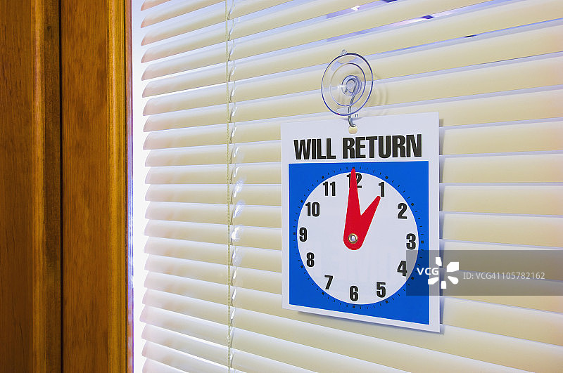 办公室门上的“已关闭”标志图片素材