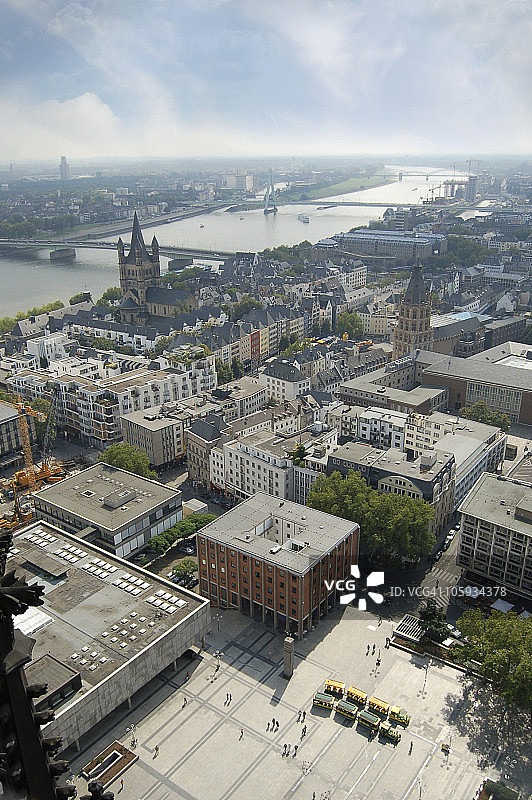 科隆大教堂和莱茵河的航拍景色图片素材