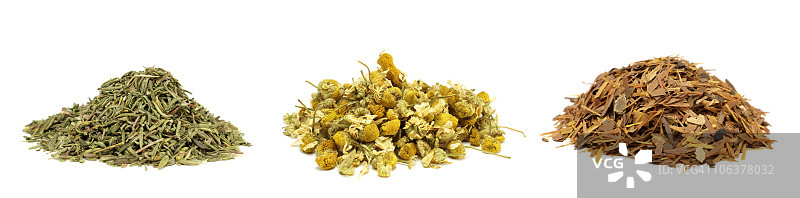 白色背景下的草药茶图片素材