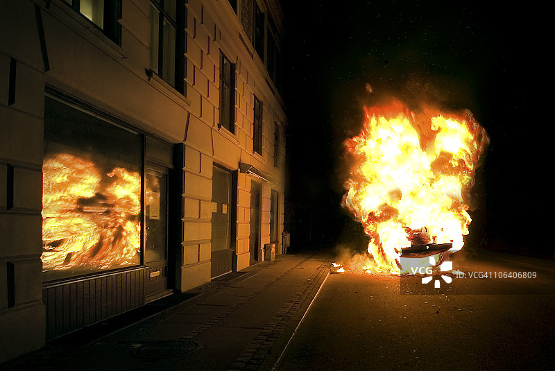 燃烧之夜图片素材