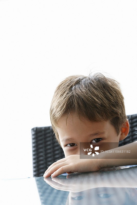 男孩微笑的特写图片素材