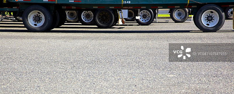 18轮车轮图片素材