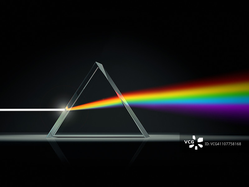 棱镜将光线分成光谱图片素材