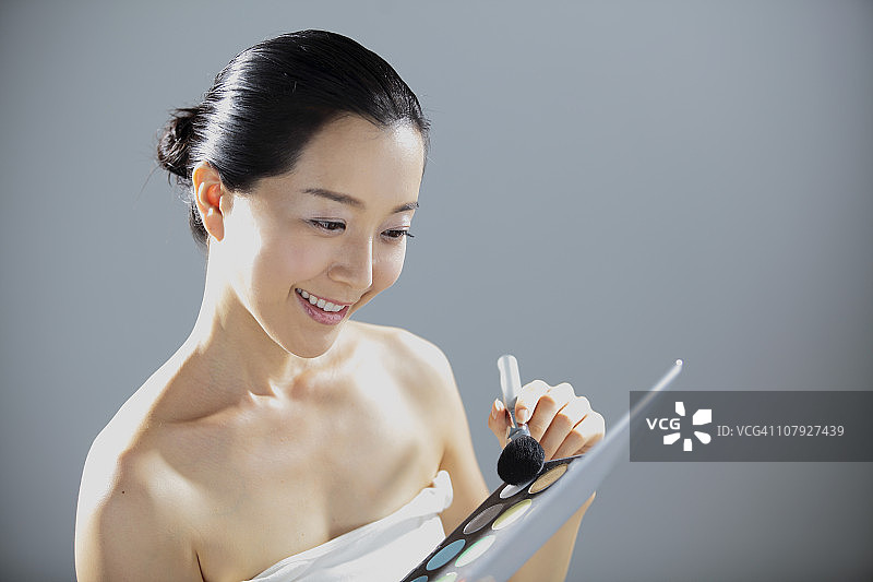 年轻的韩国女人图片素材