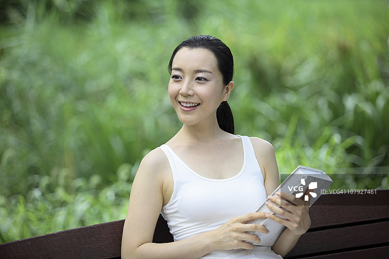 年轻的韩国女人图片素材
