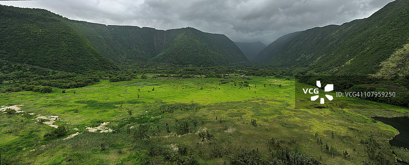 威庇欧山谷远景图片素材