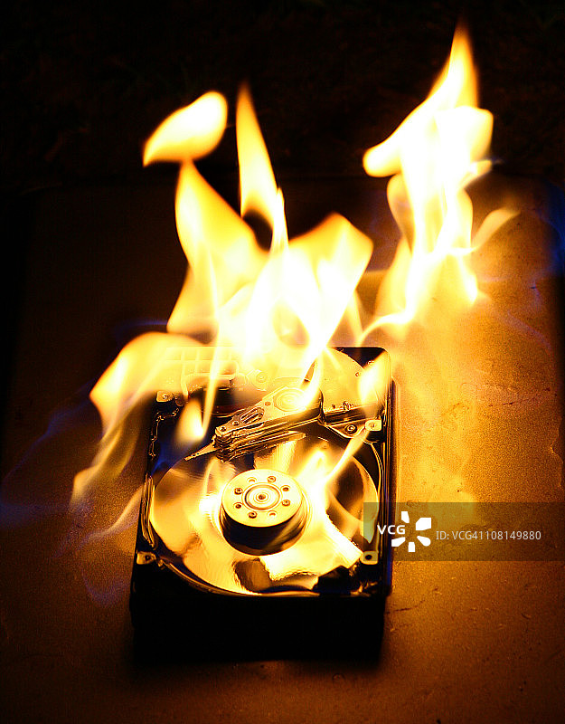 燃烧的硬盘3图片素材