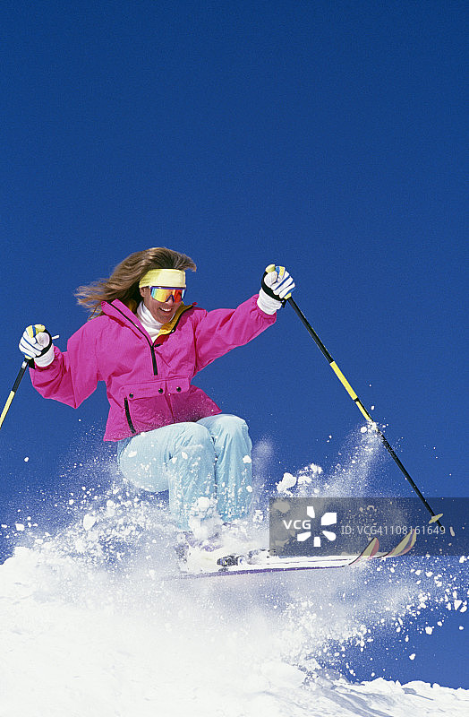 滑雪的女人图片素材