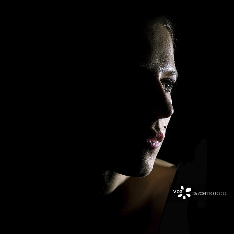 低调肖像图片素材