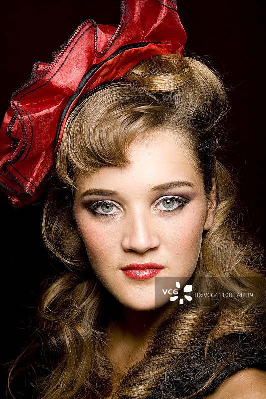 美丽的法式复古模特肖像图片素材