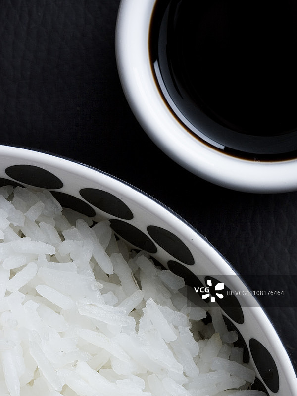 米饭和酱油图片素材