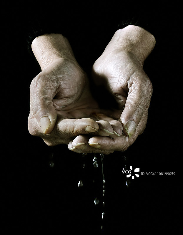 手和水图片素材