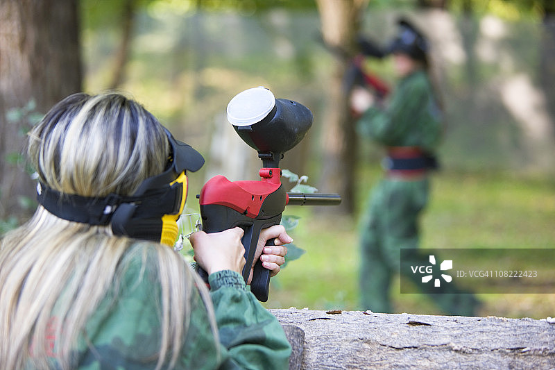 彩弹射击图片素材