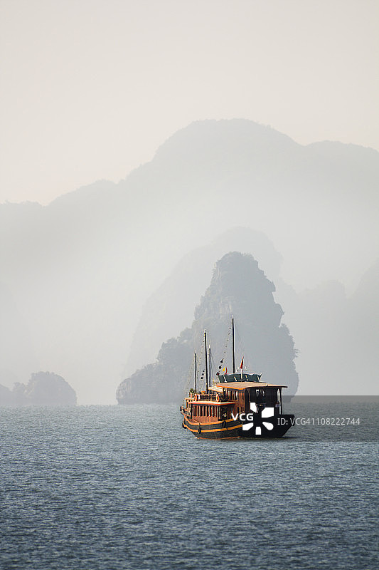 下龙湾之旅图片素材