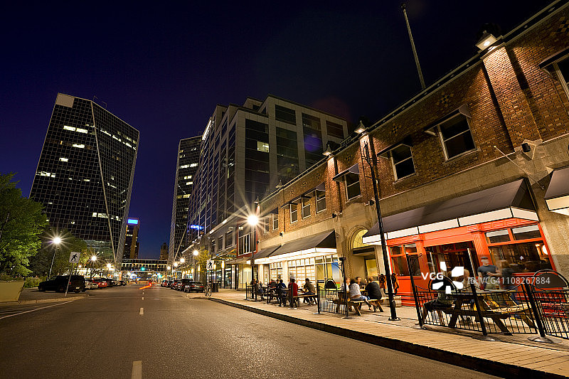 里贾纳市中心夜景图片素材