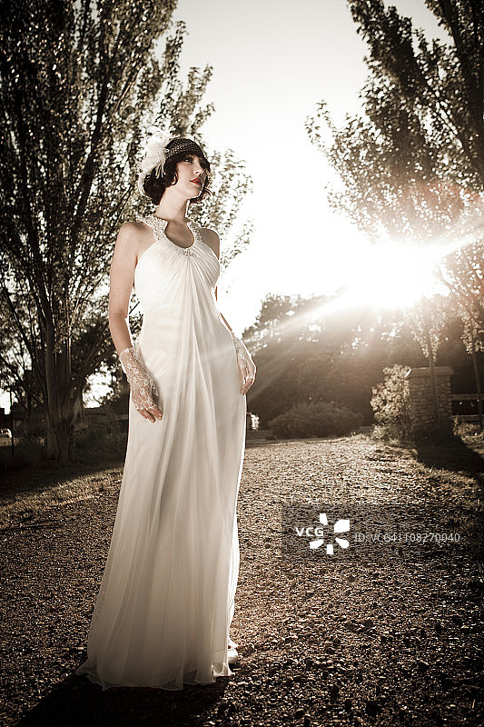 20年代风格的新娘肖像图片素材