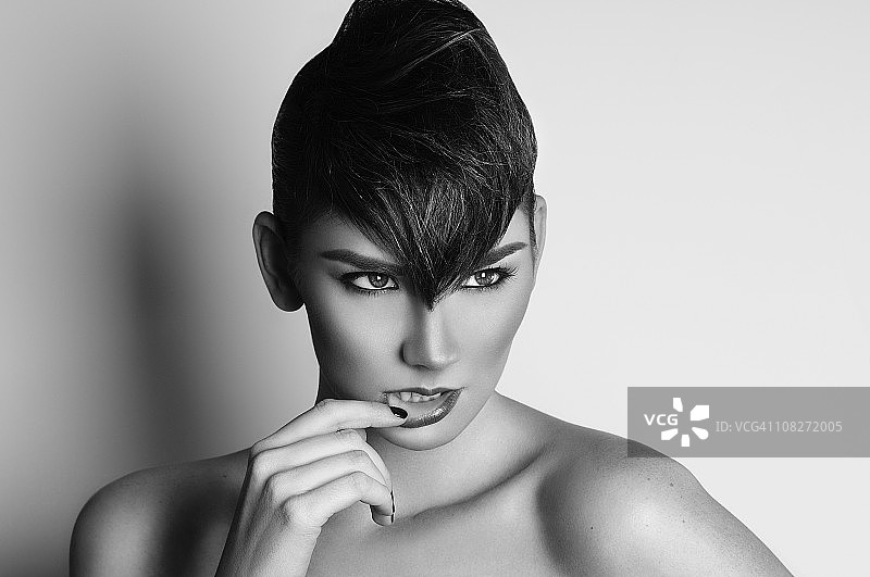 黑白美容照图片素材