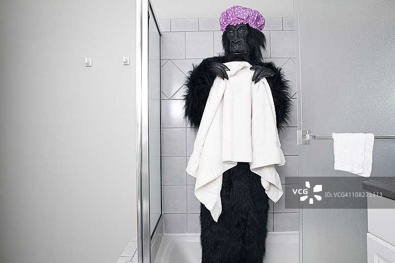 粉色淋浴大猩猩图片素材