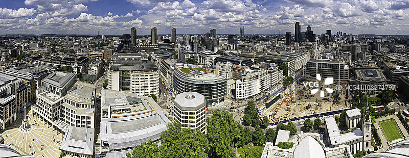 伦敦市中心摩天大楼屋顶全景图片素材