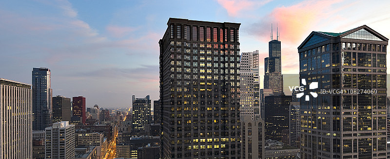日落时分的芝加哥环线航拍景色(XXL)图片素材